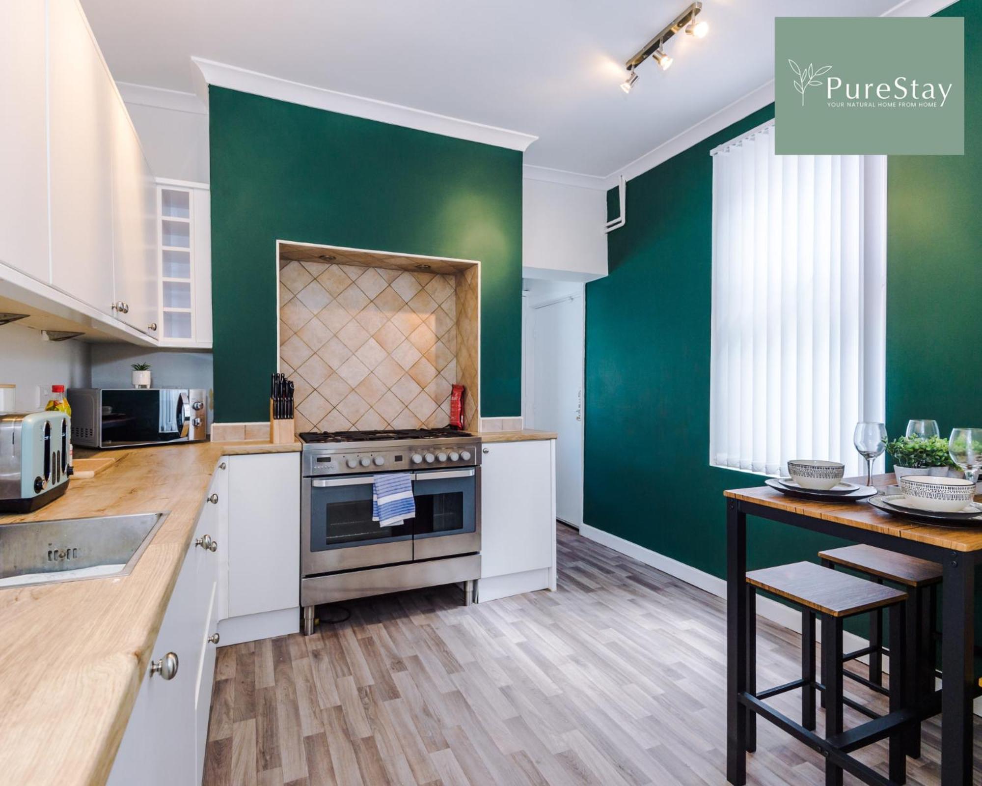 Perfect Contractor House In Liverpool With 7 Beds By Purestay - 7 Night Min Exterior foto
